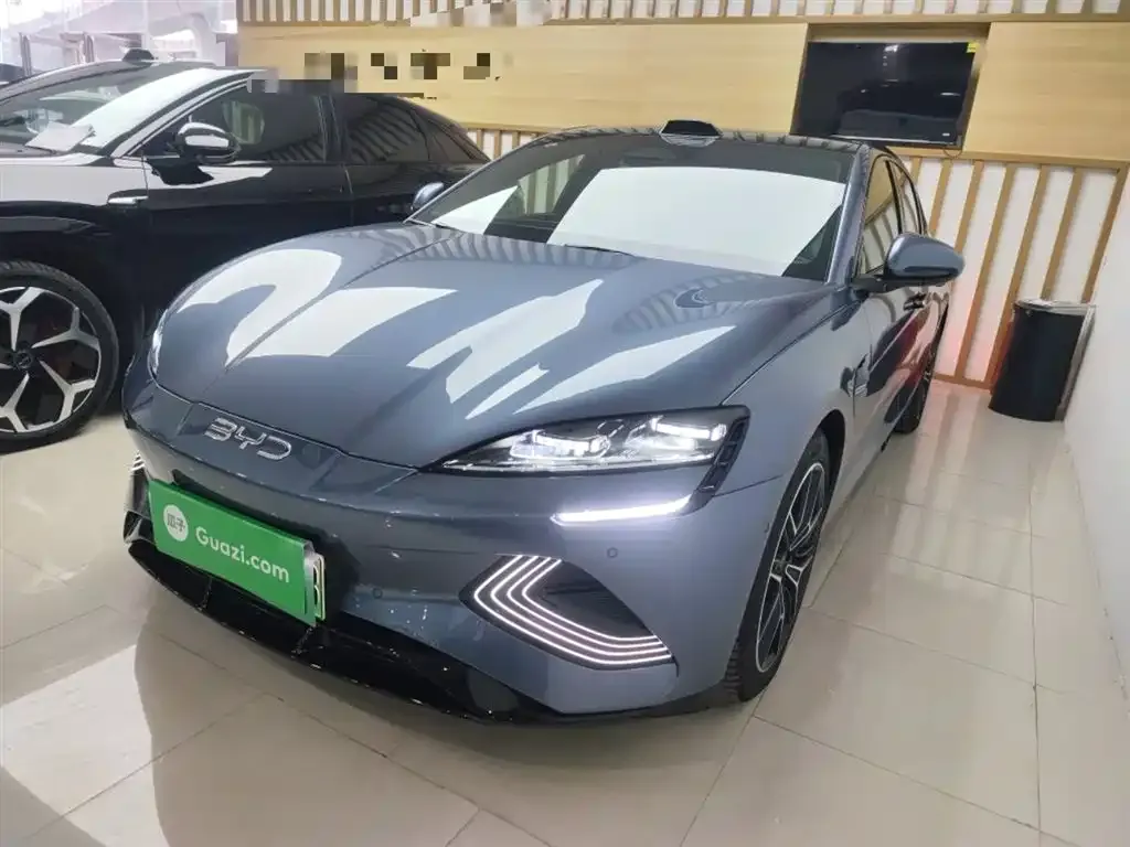 BYD Seal — фото 2
