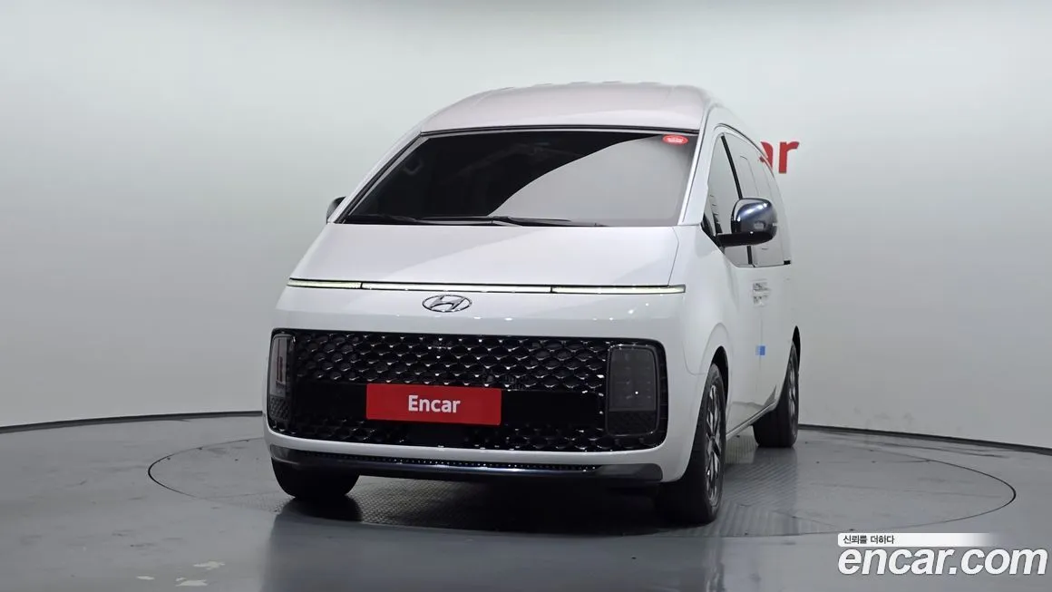Hyundai Staria — фото 3