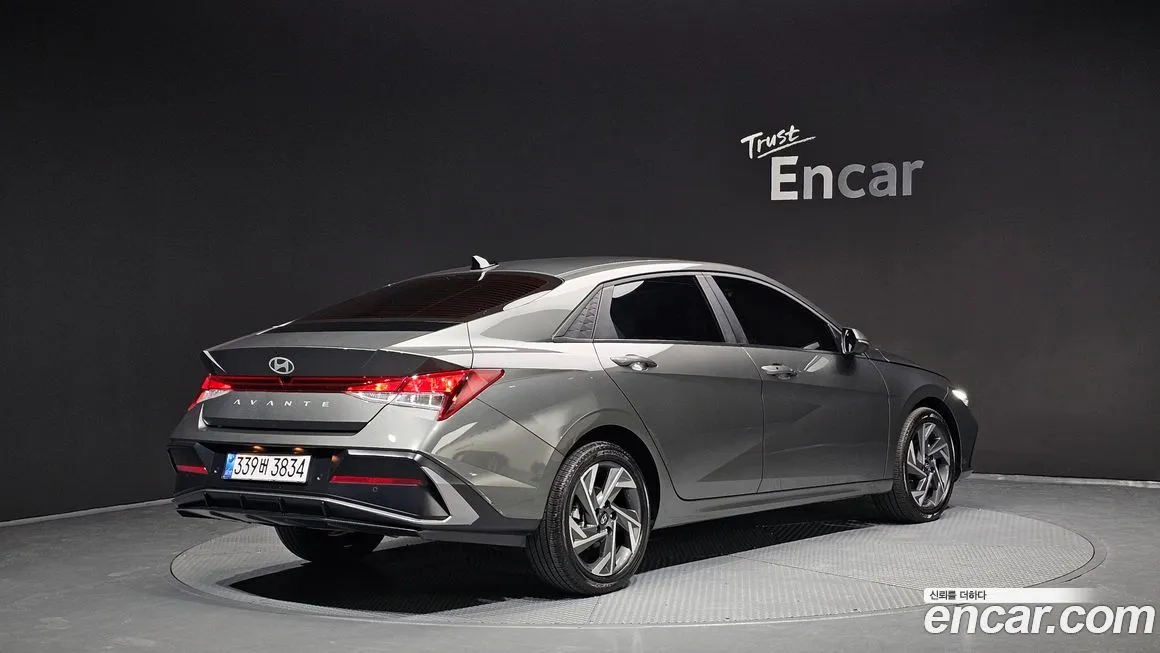 Hyundai AVANTE — фото 2