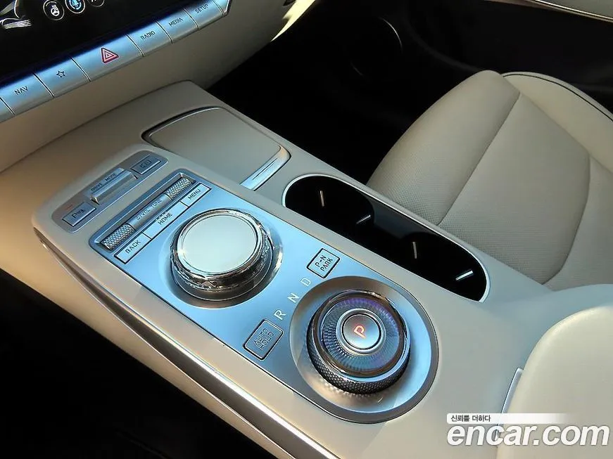 Genesis GV70 2023 из KR, фото 10