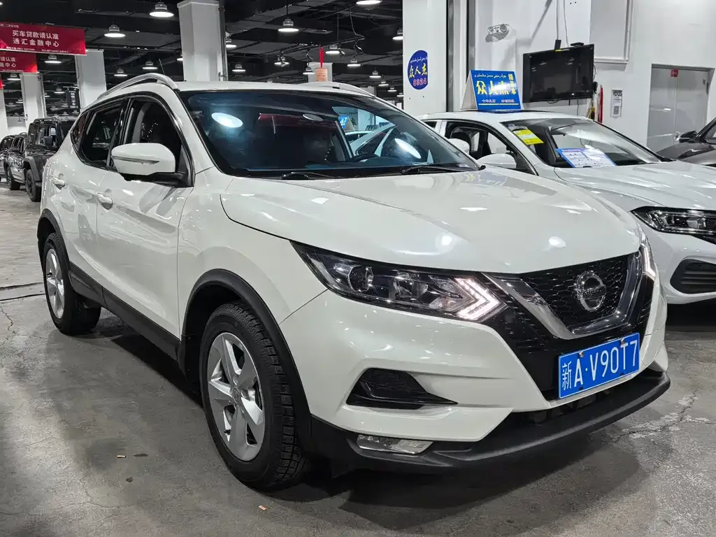 Nissan Qashqai 2021 из CN, фото 2
