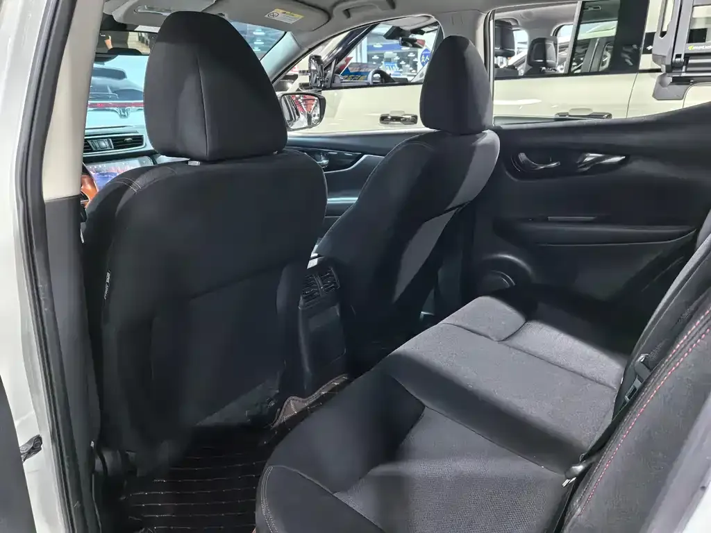 Nissan Qashqai 2021 из CN, фото 8