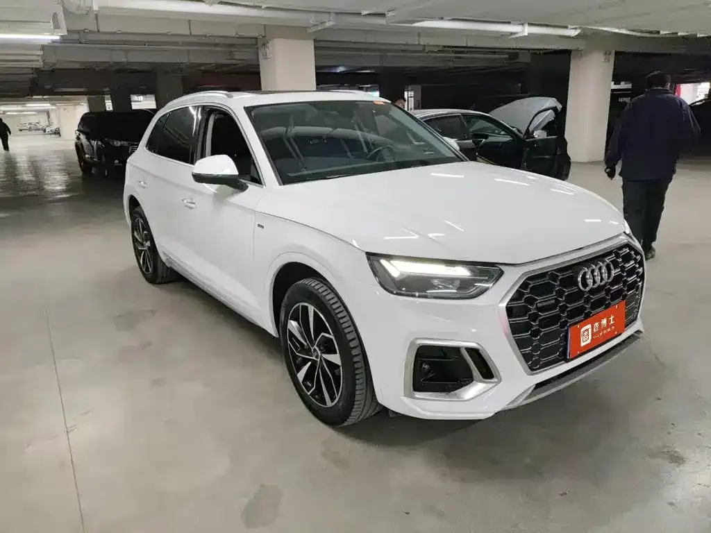 Audi Q5L 2021 из CN, фото 1