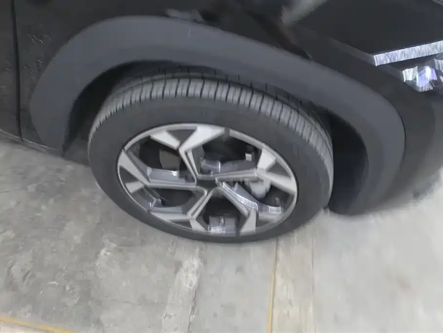 Geely Boyue L 2024 из CN, фото 6