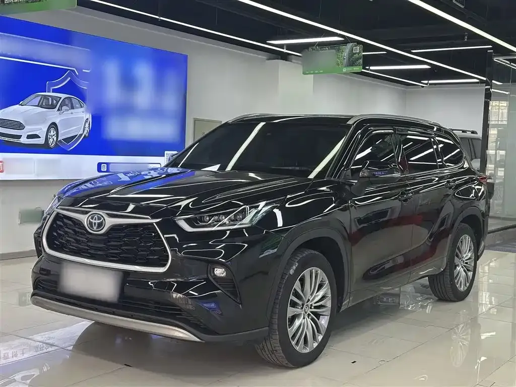 Toyota Highlander — фото 2