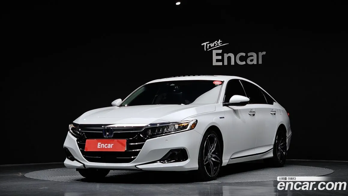 Honda Accord — фото 1