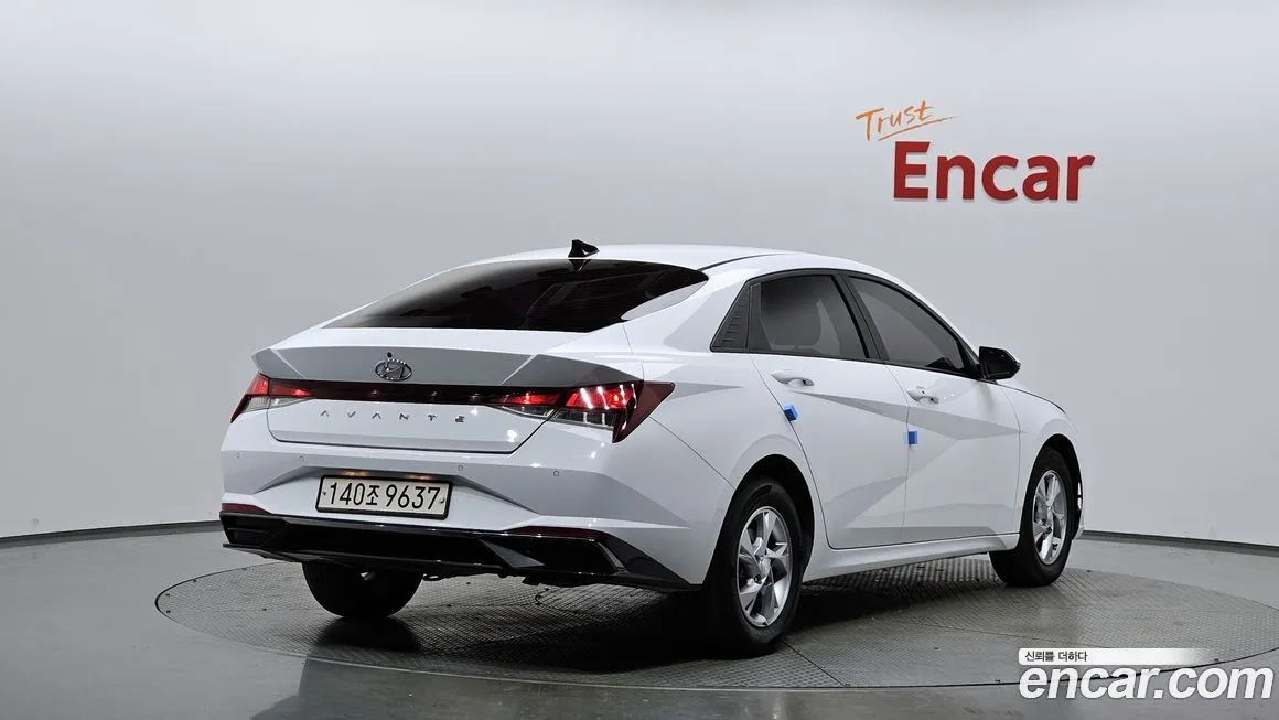 Hyundai AVANTE — фото 2