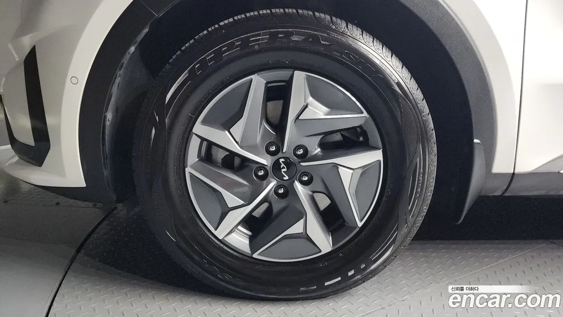 Kia Sorento — фото 5