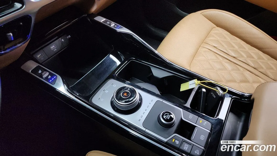 Kia Sorento — фото 9