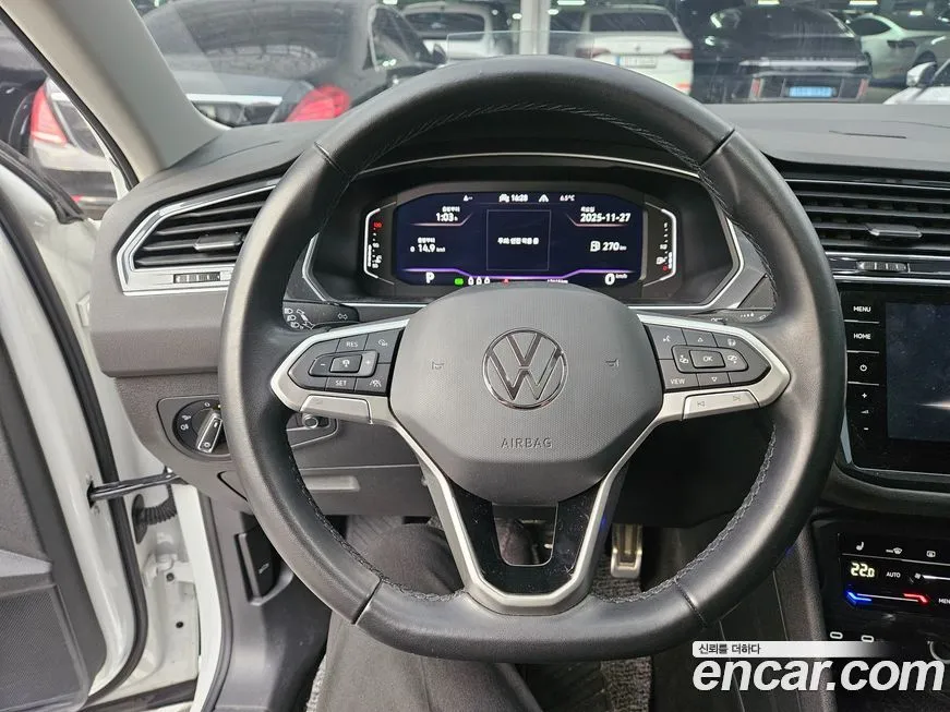 Volkswagen Tiguan — фото 6