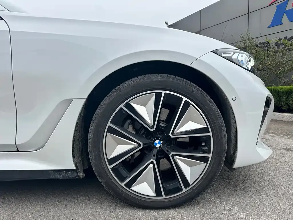 BMW i3 2024 из CN, фото 5