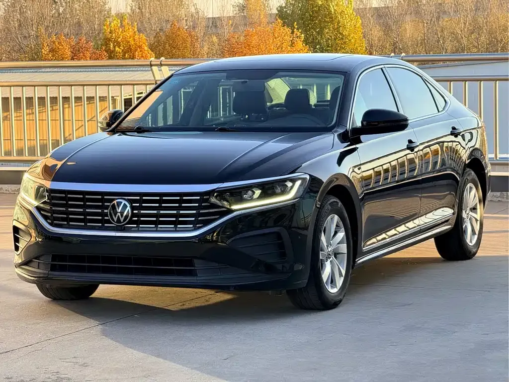 Volkswagen Passat 2023 из CN, фото 1