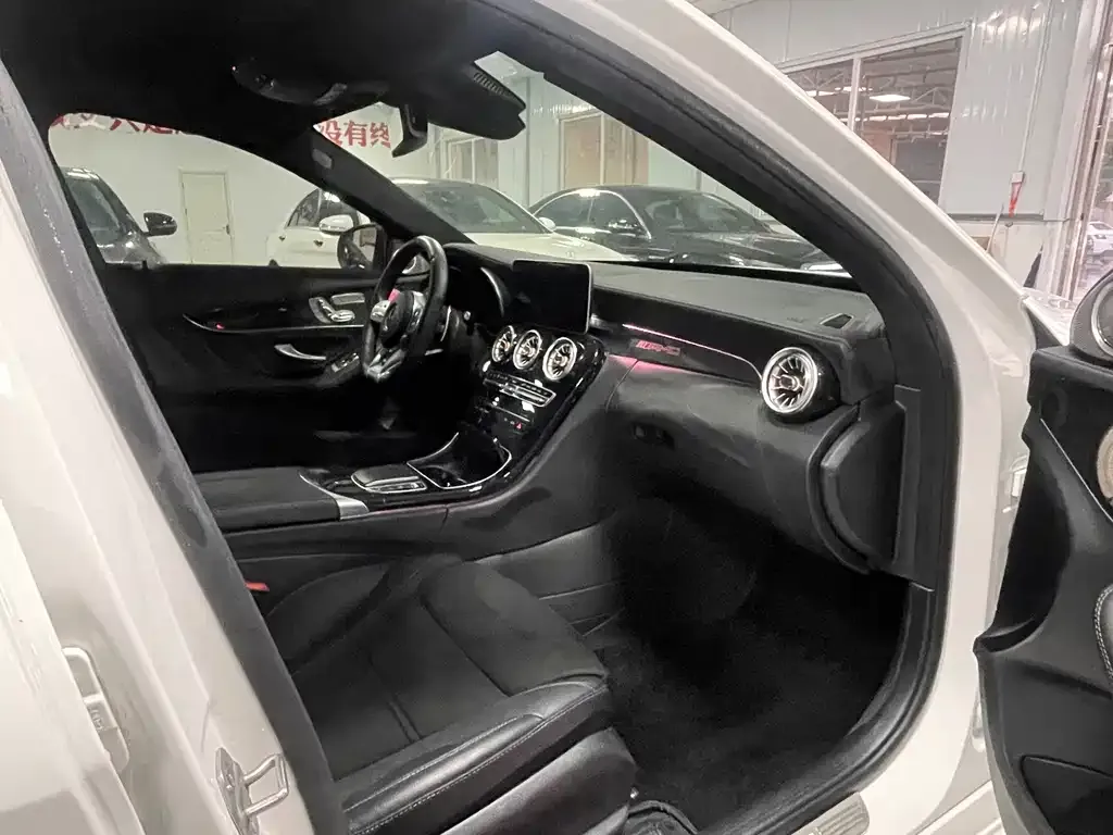 Mercedes-Benz C-Class AMG — фото 7