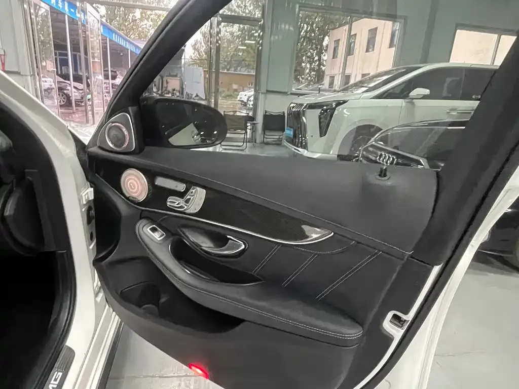 Mercedes-Benz C-Class AMG — фото 9