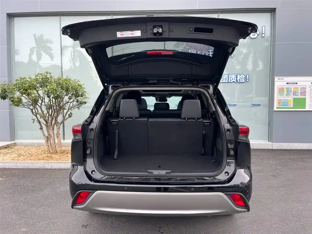Toyota Highlander 2022 из CN, фото 5