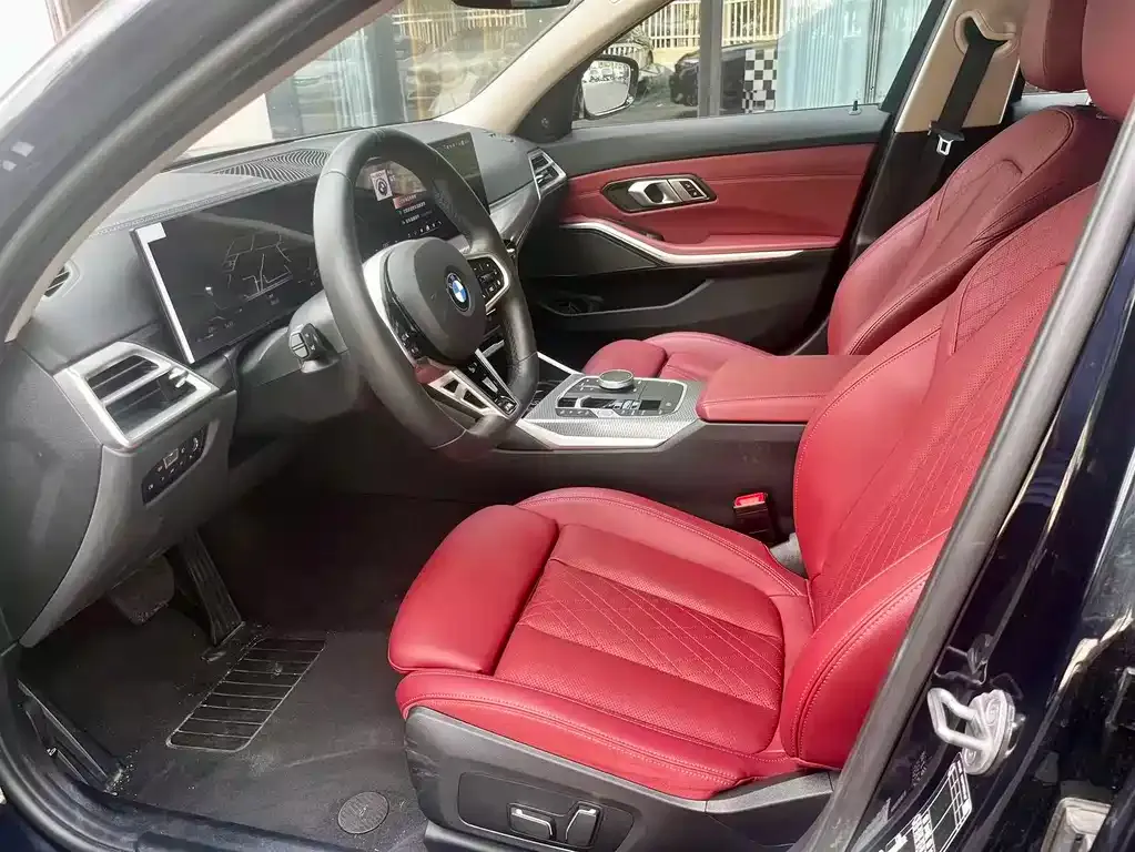 BMW 3 Series 2024 из CN, фото 4