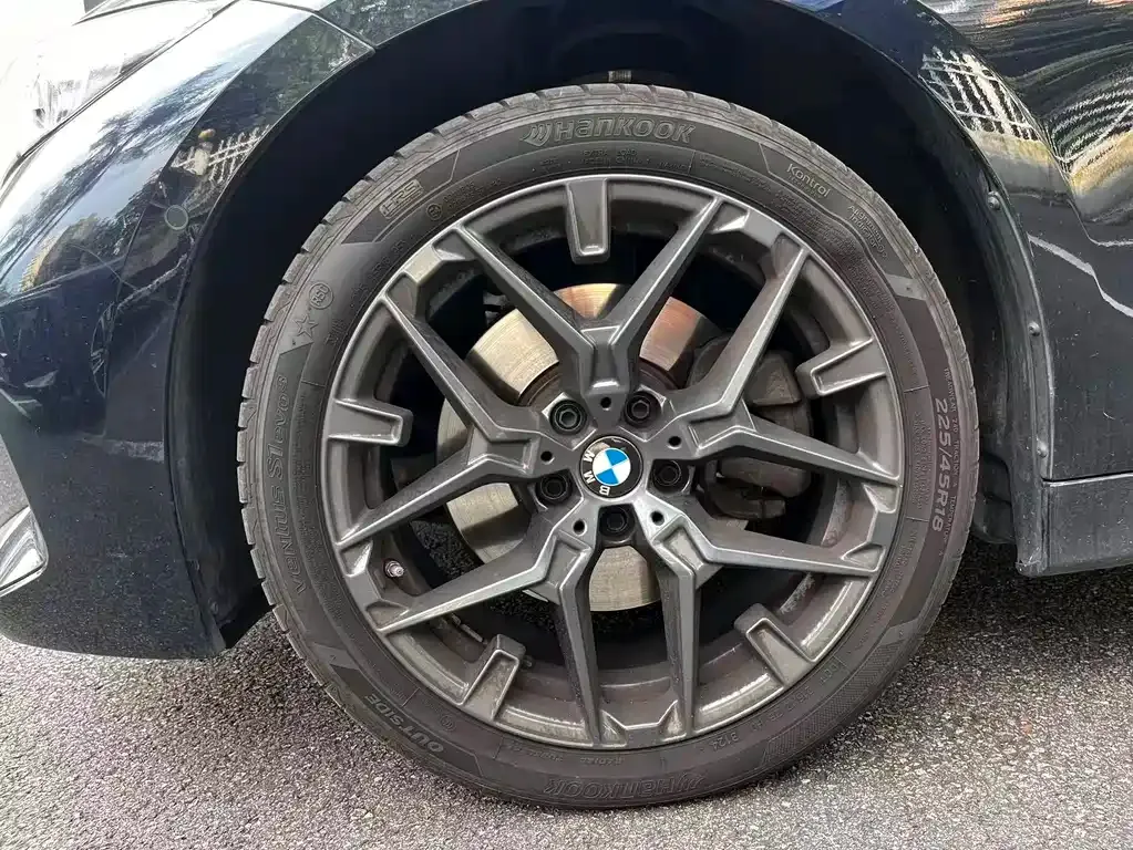 BMW 3 Series 2024 из CN, фото 7