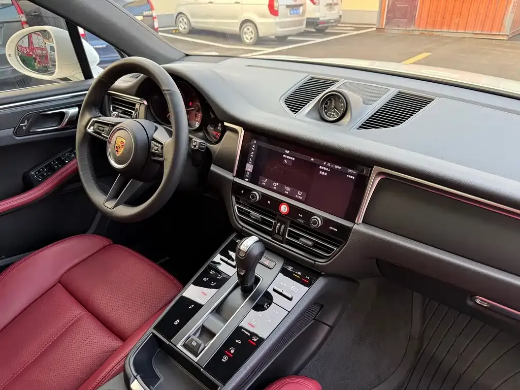 Porsche Macan — фото 10
