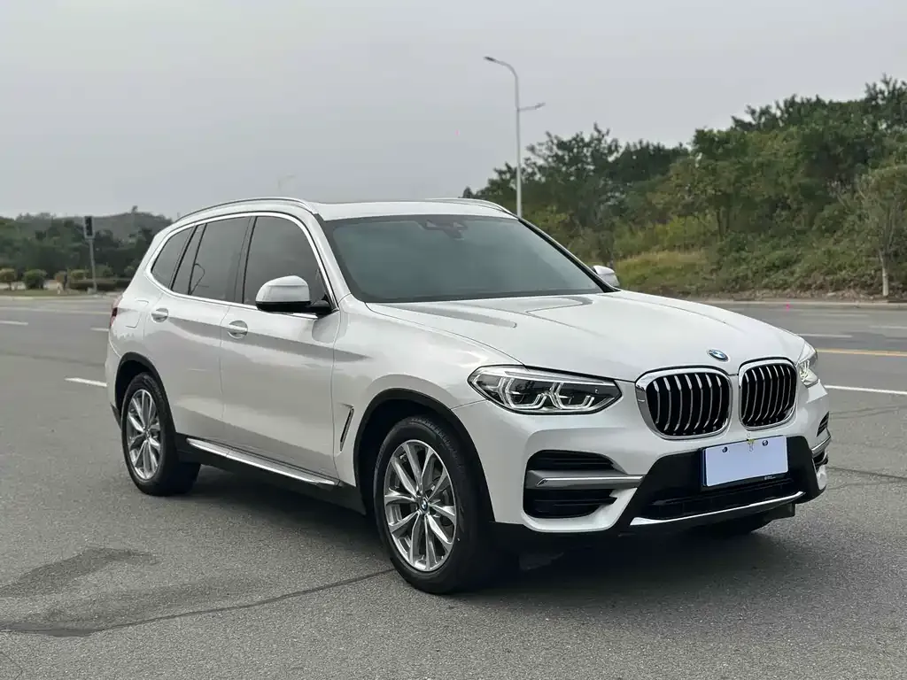 BMW X3 — фото 3