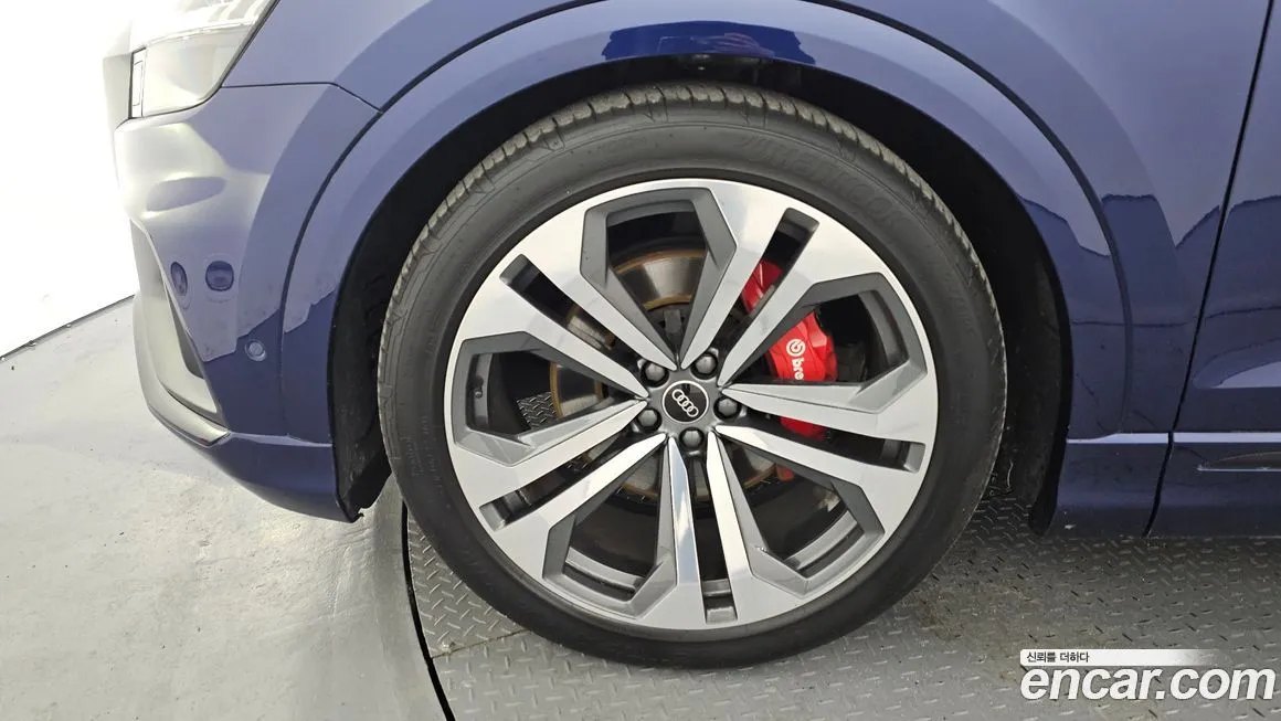 Audi Q8 2023 из KR, фото 5