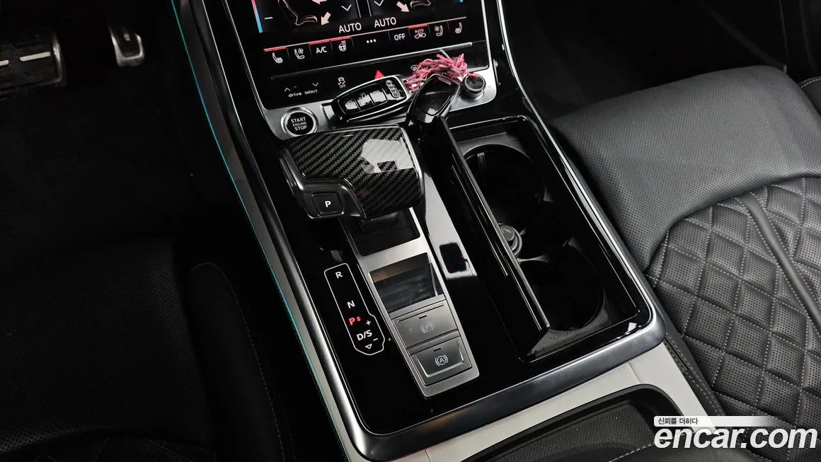 Audi Q8 2023 из KR, фото 9