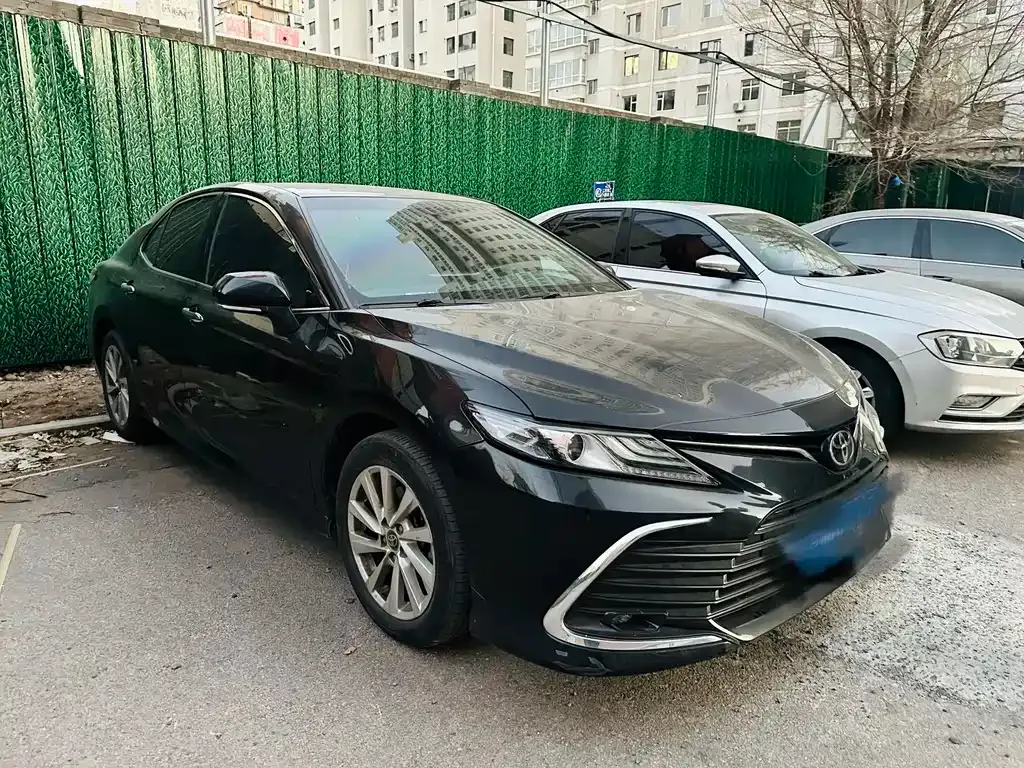 Toyota Camry 2021 из CN, фото 2