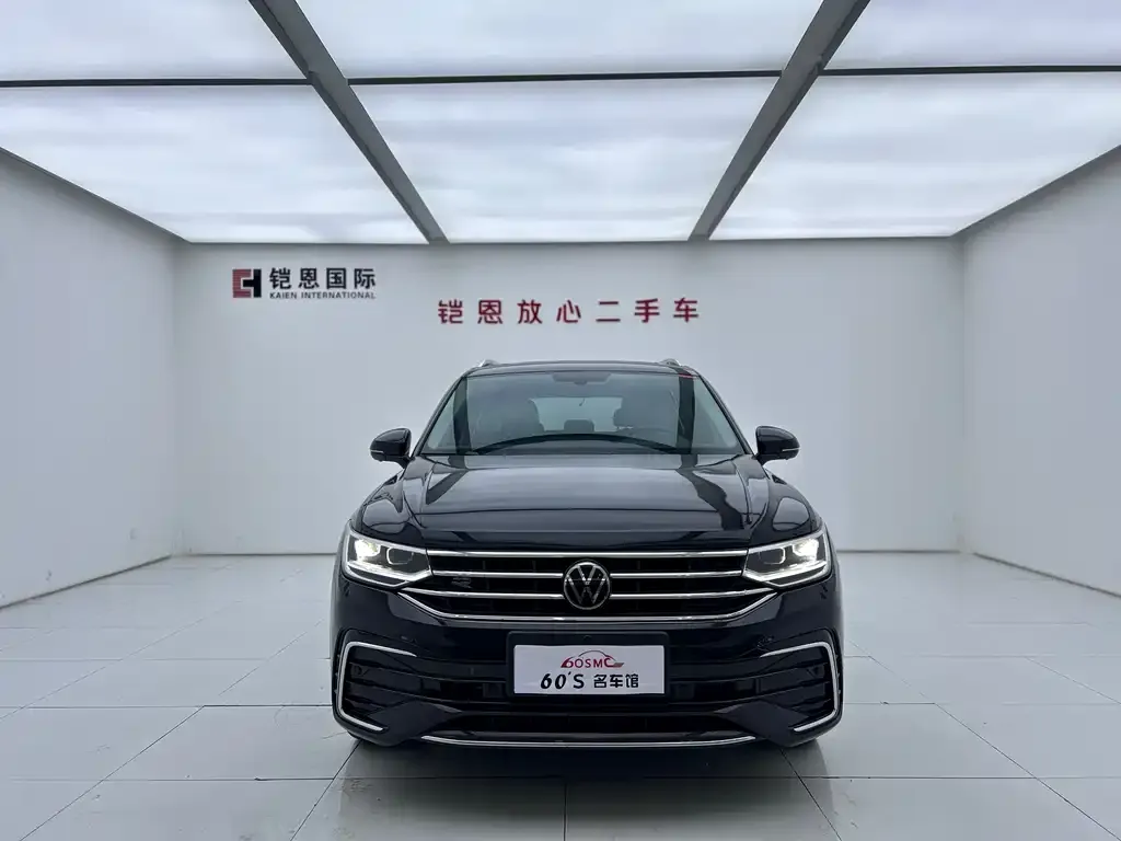 Volkswagen Tiguan L — фото 2