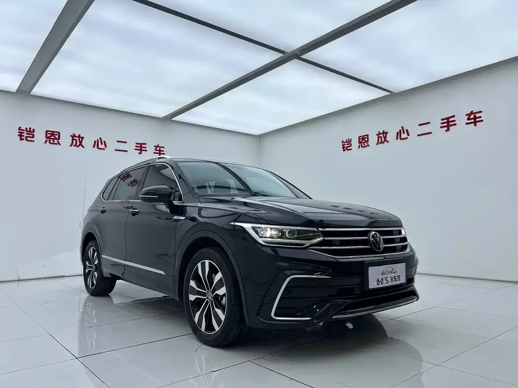 Volkswagen Tiguan L — фото 3
