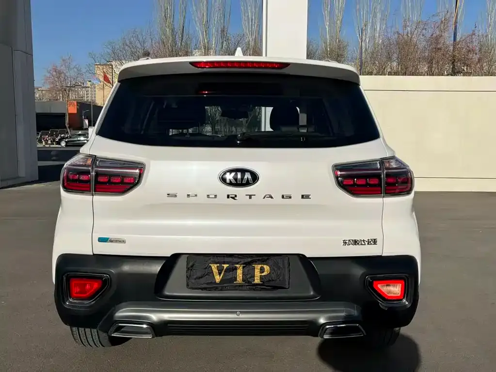 Kia Sportage — фото 8