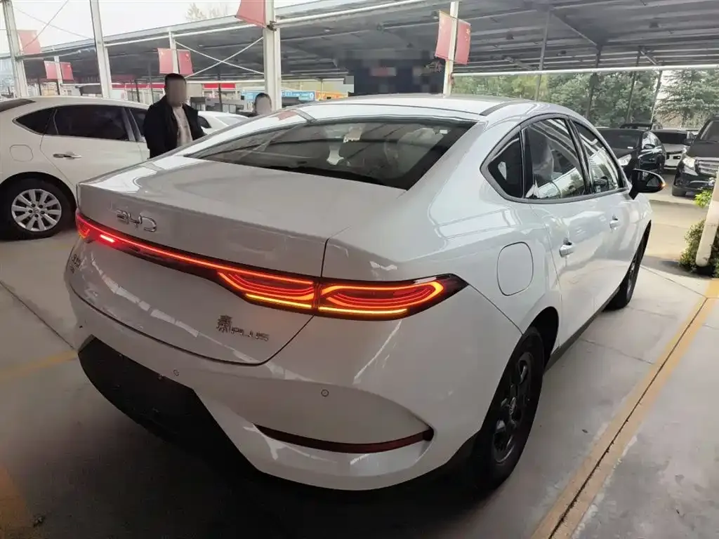 BYD Qin PLUS — фото 7