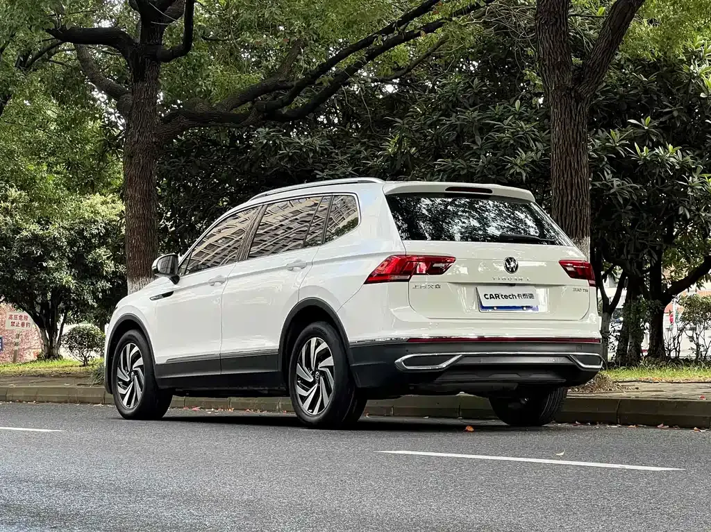 Volkswagen Tiguan L 2021 из CN, фото 6