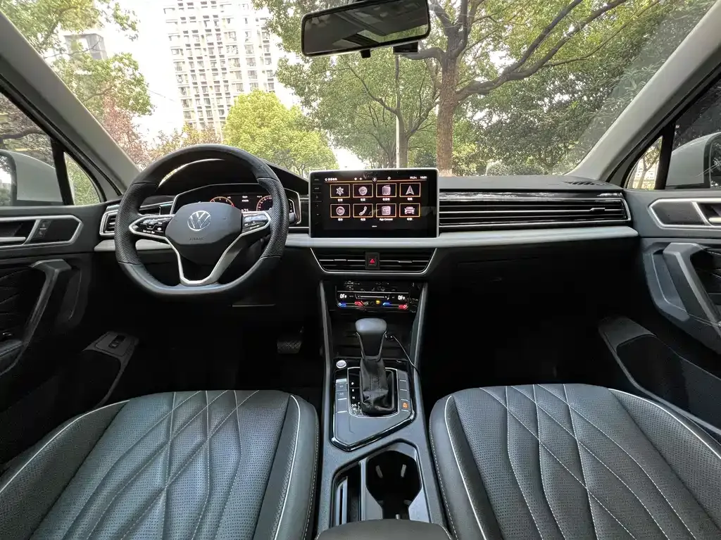 Volkswagen Tiguan L 2021 из CN, фото 8