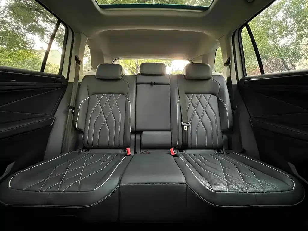 Volkswagen Tiguan L 2021 из CN, фото 9