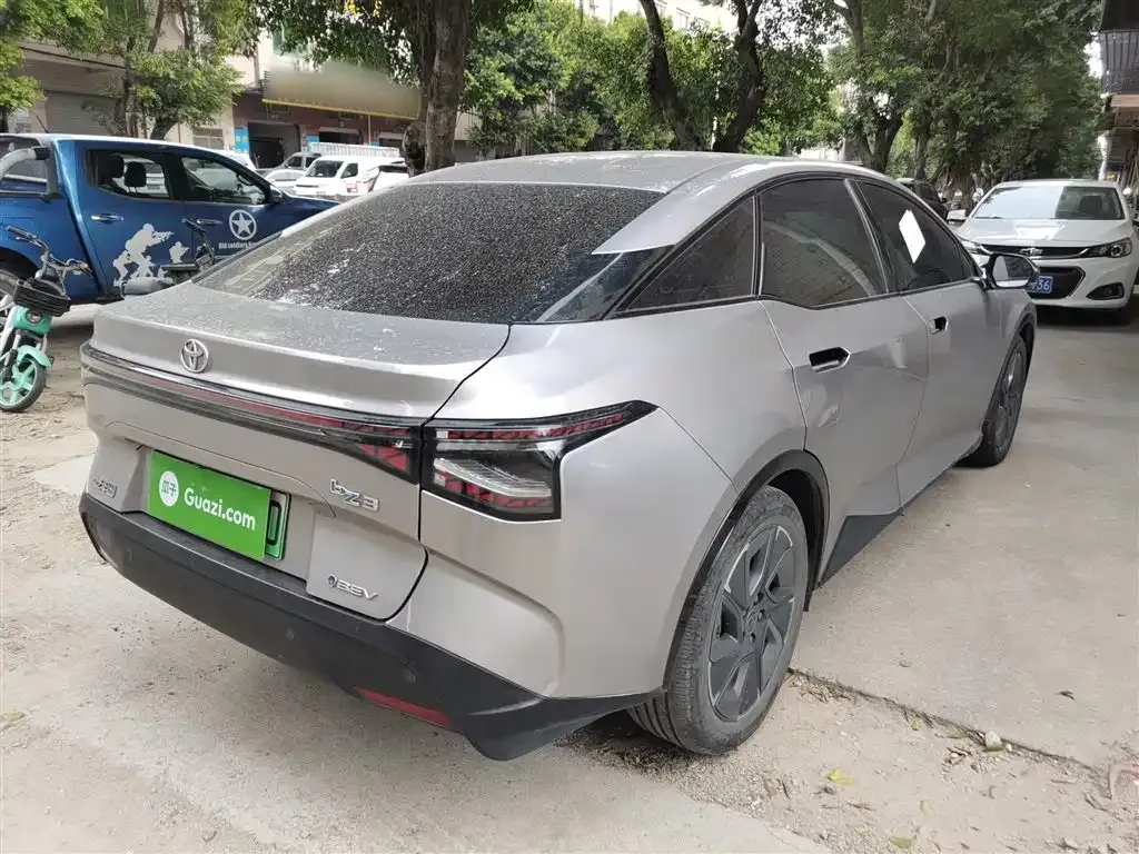 Toyota bZ3 2023 из CN, фото 7