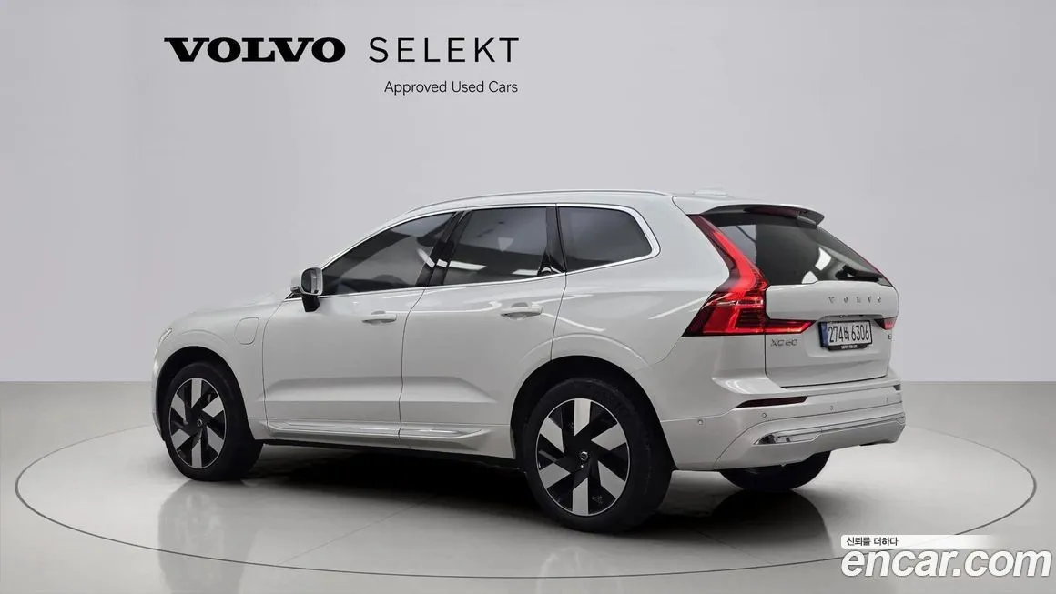 Volvo XC60 — фото 2