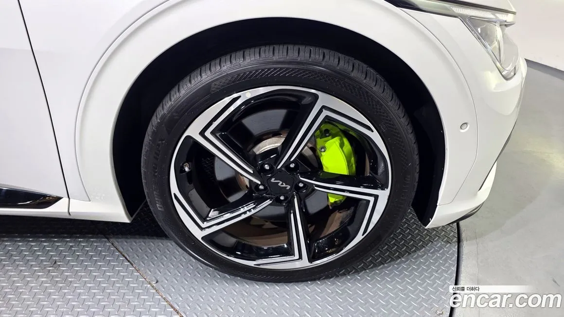Kia EV6 2023 из KR, фото 5