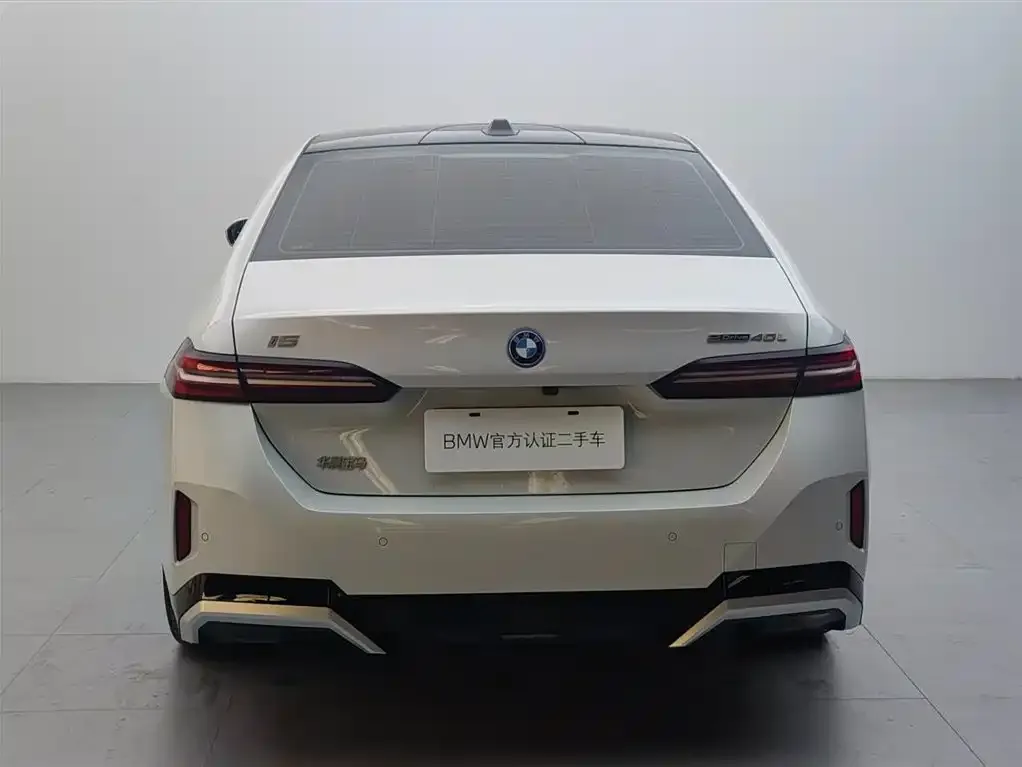 BMW i5 2025 из CN, фото 5
