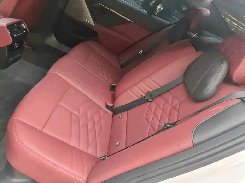 BMW i5 2025 из CN, фото 9