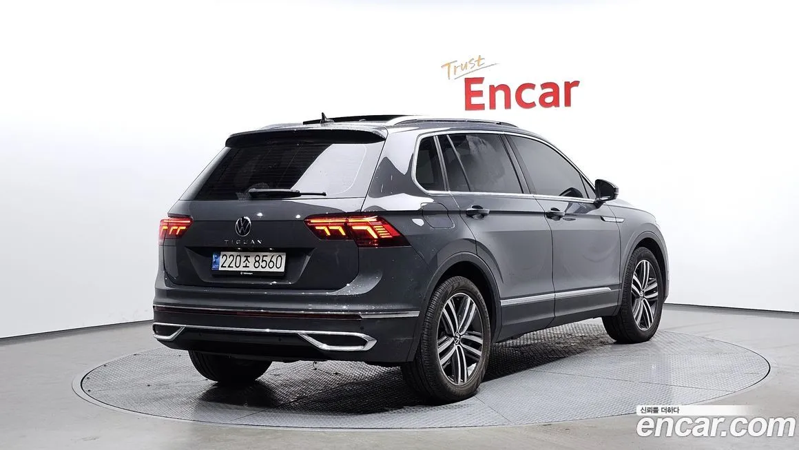 Volkswagen Tiguan — фото 2