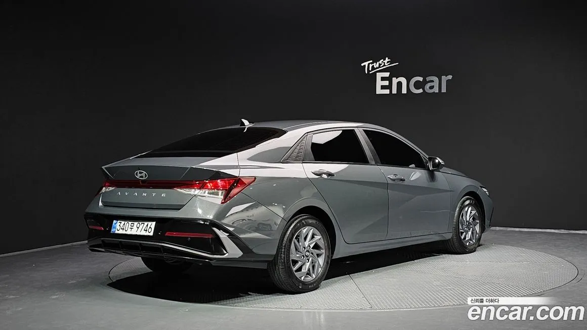 Hyundai AVANTE — фото 2