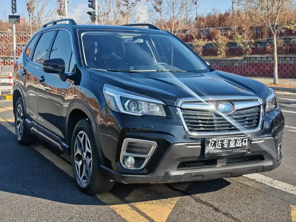 Subaru Forester — фото 3