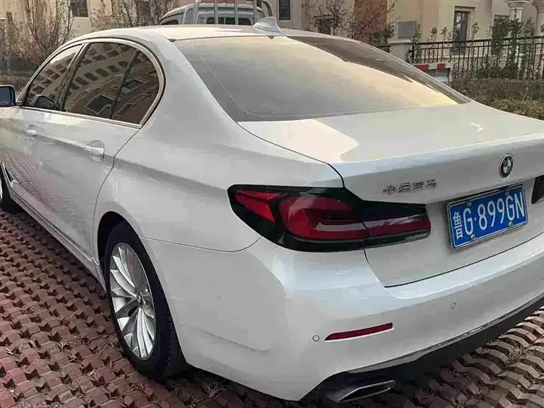 BMW 5 Series — фото 2