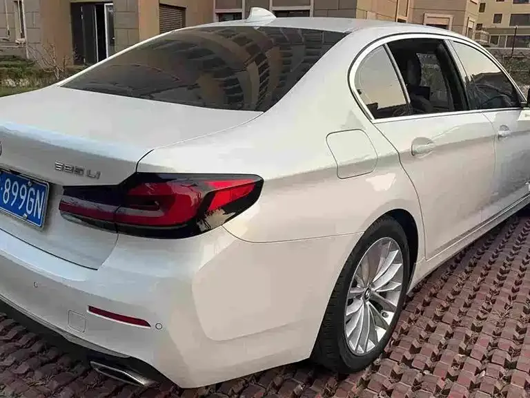 BMW 5 Series — фото 3