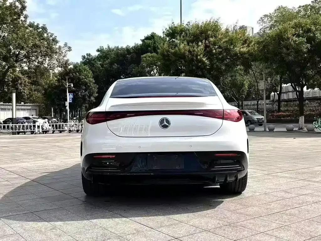 Mercedes-Benz EQE 2023 из CN, фото 7