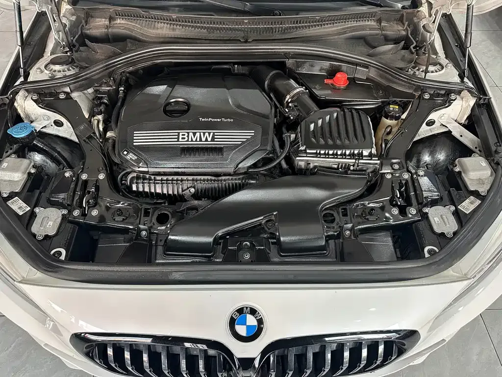 BMW 1 Series 2022 из CN, фото 4