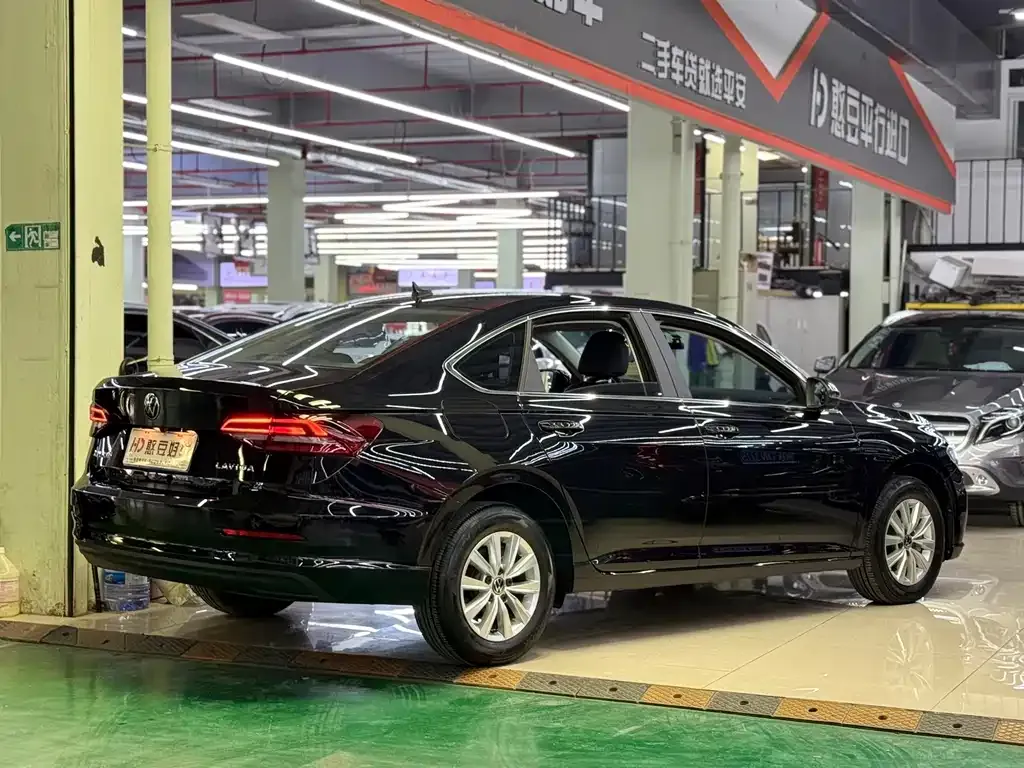 Volkswagen Lavida 2021 из CN, фото 2