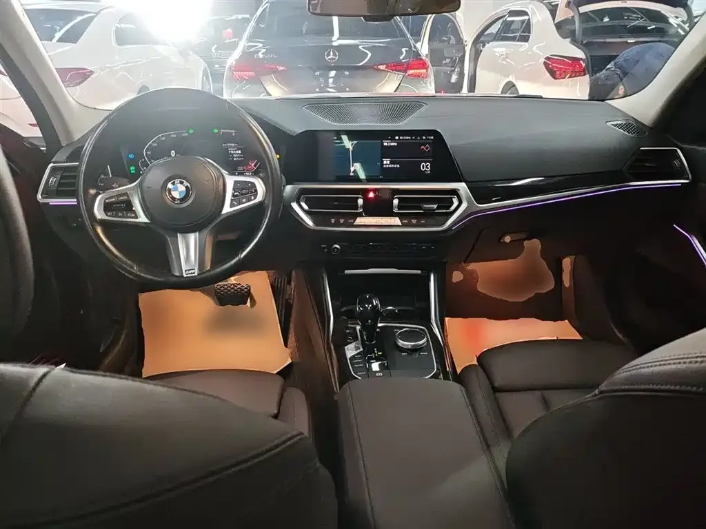 BMW 3 Series 2021 из CN, фото 10