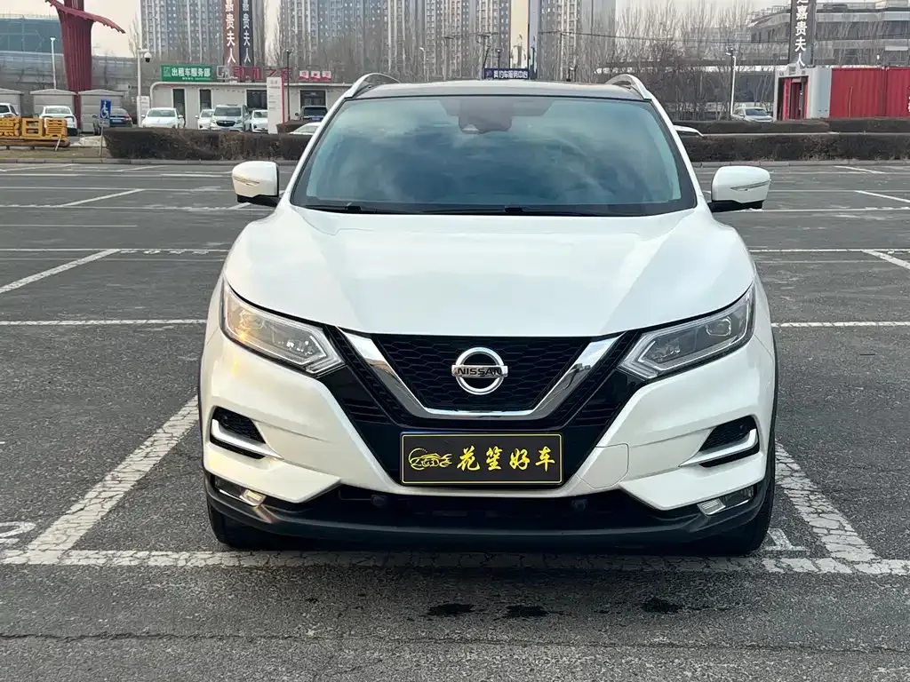 Nissan Qashqai — фото 2