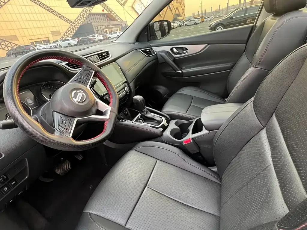 Nissan Qashqai — фото 9