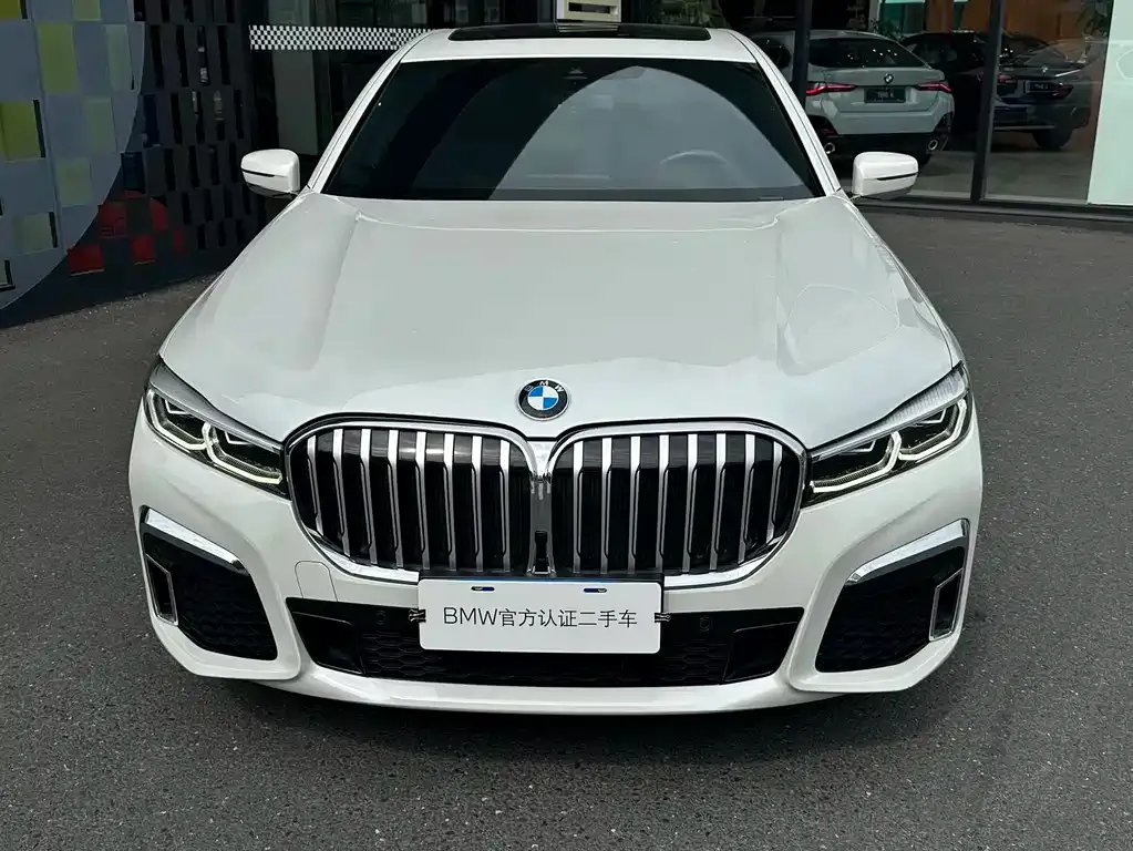 BMW 7 Series — фото 2
